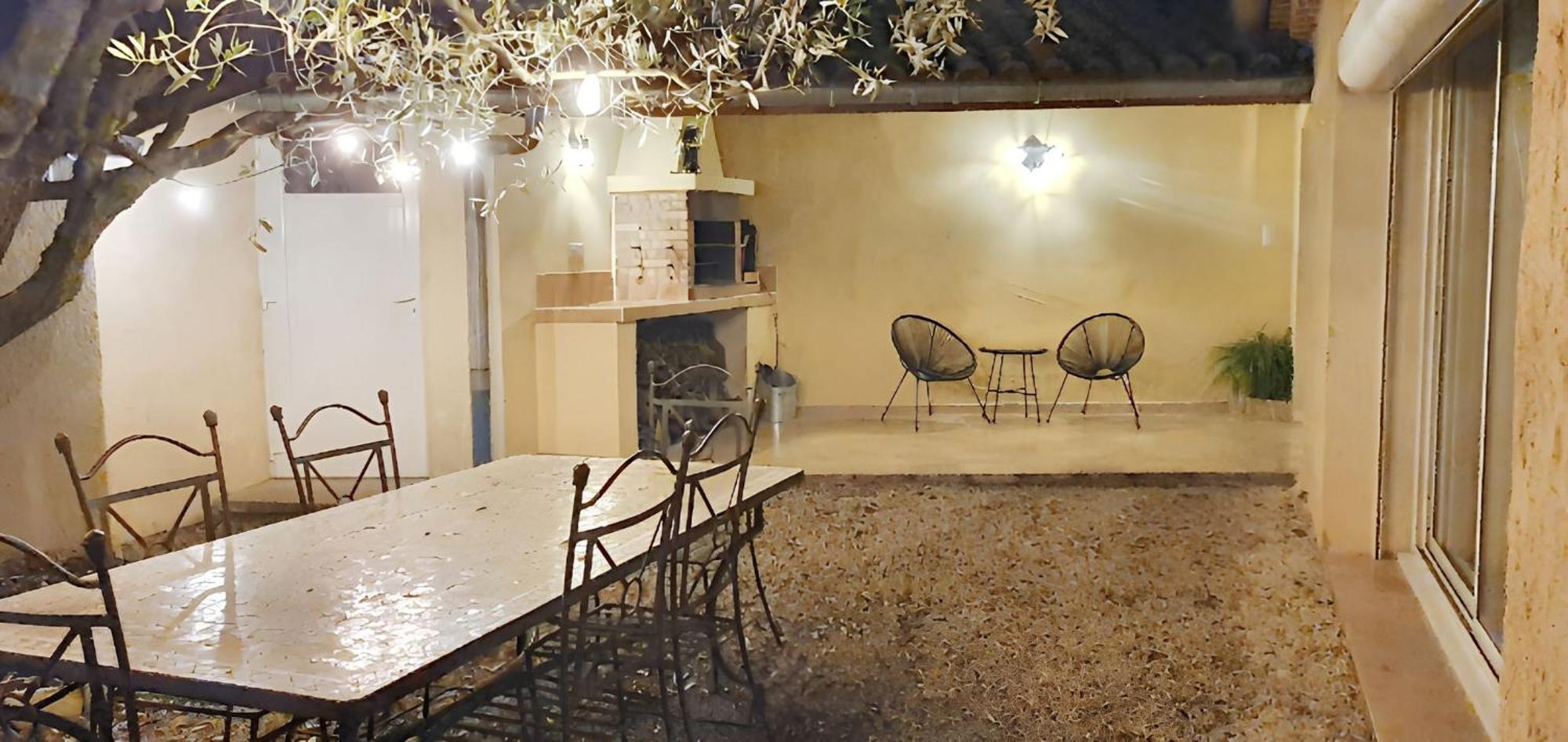 A Maurice Sur Eygues 70 M² Avec Terrasse Apartment